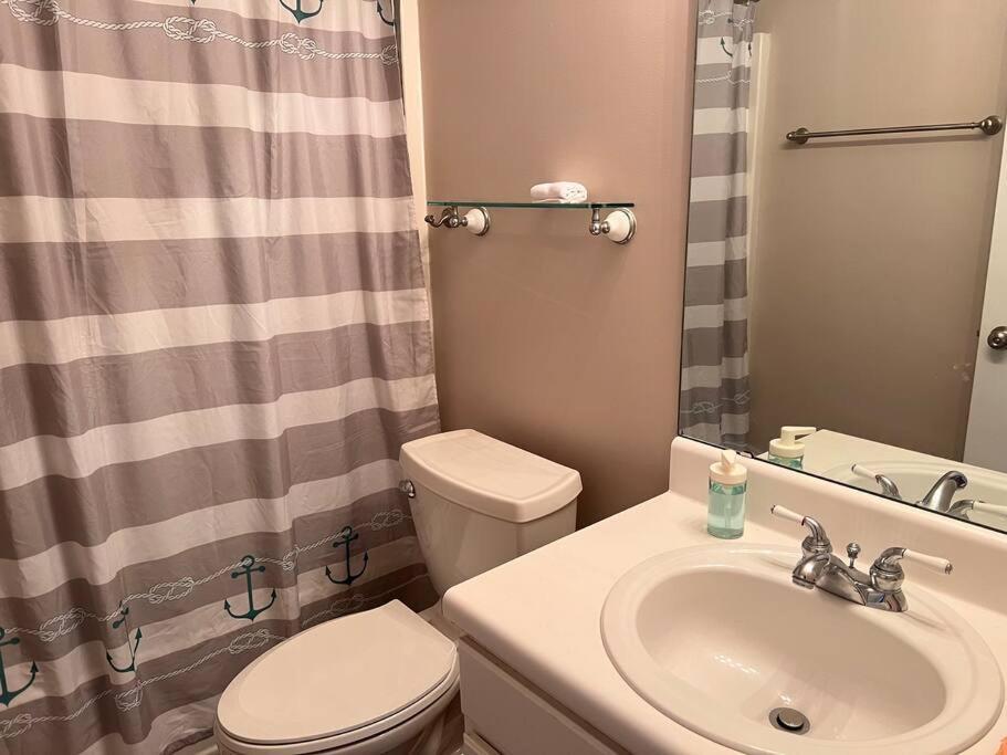 Fuquay-Varina A Spacious And Warm House מראה חיצוני תמונה
